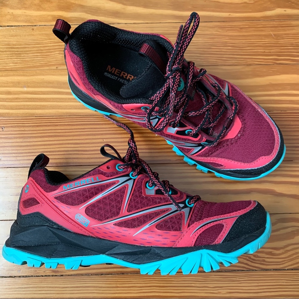 Merrell Capra Bolt hiking shoes in bright red sz 6